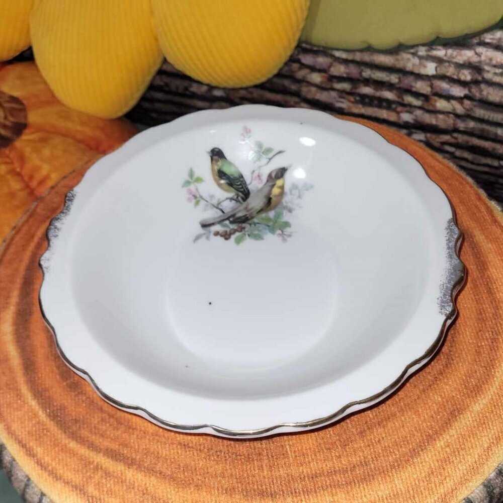 Forgotten Gardens π₯π§ββοΈ Vintage Japan Porcelain Vanity Set Bird Trinket Dish - Picture 7 of 9